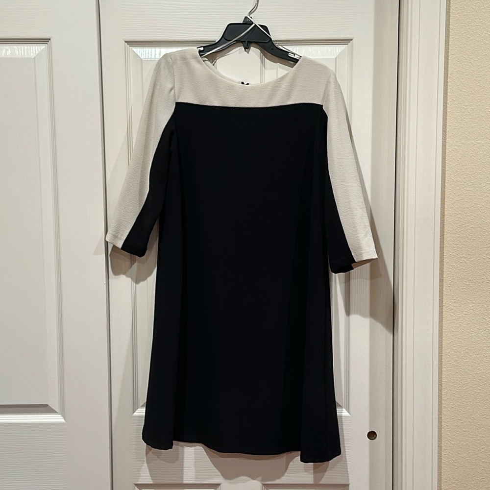 Color blocked tan and black dress. Perfect condition. Size 14